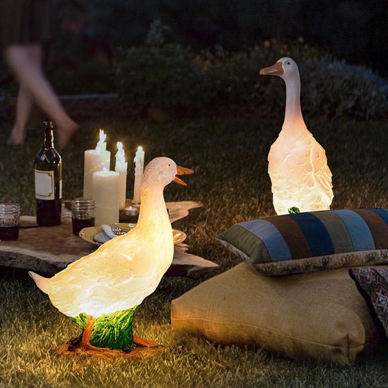 Gefolly Outdoor Acrylic Outdoor Landscape Courtyard PE Decoration Imitation Animal White Goose Garden Lawn Lamp