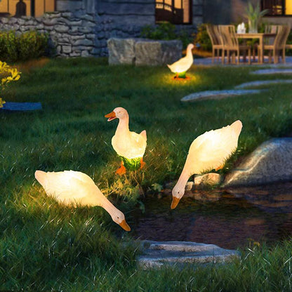 Gefolly Outdoor Acrylic Outdoor Landscape Courtyard PE Decoration Imitation Animal White Goose Garden Lawn Lamp